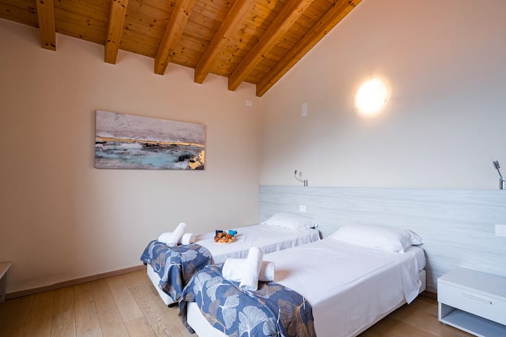 Bedroom 5, floor 3