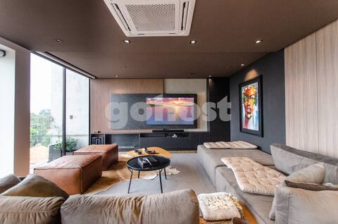 Exclusive and luxurious Penthouse in Herrera