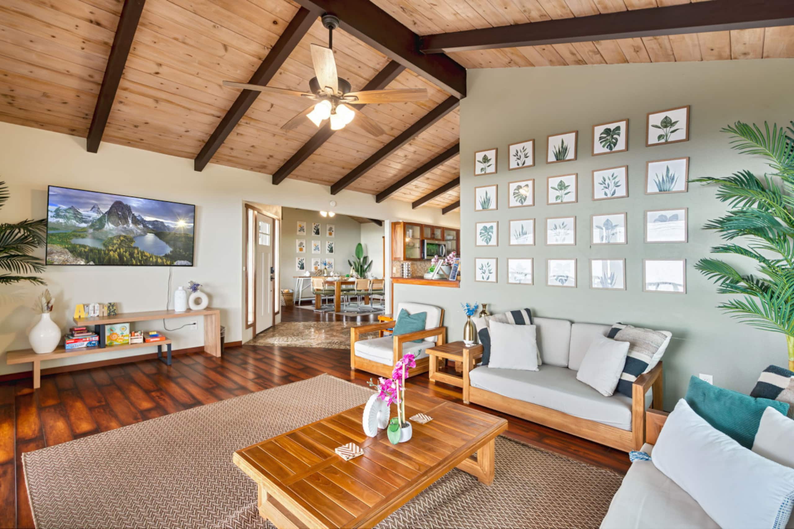 Home in Holualoa · ★4.9 · 4 bedrooms · 6 beds · 3.5 shared baths - Image 2