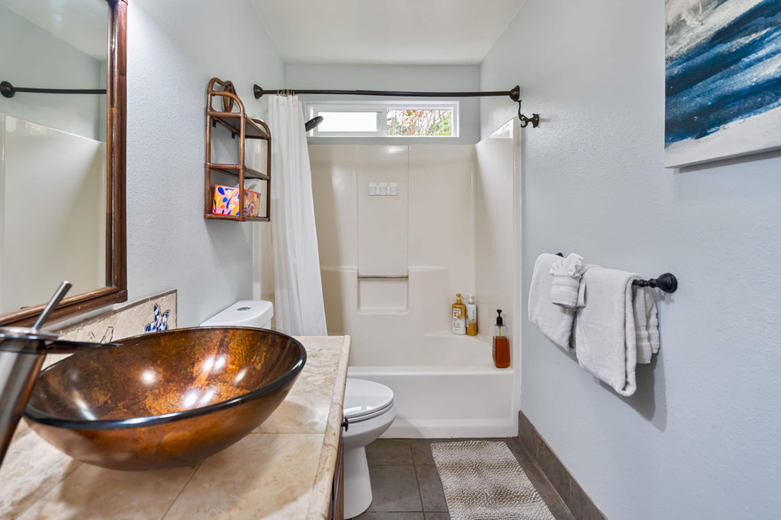 Home in Holualoa · ★4.9 · 4 bedrooms · 6 beds · 3.5 shared baths - Image 41