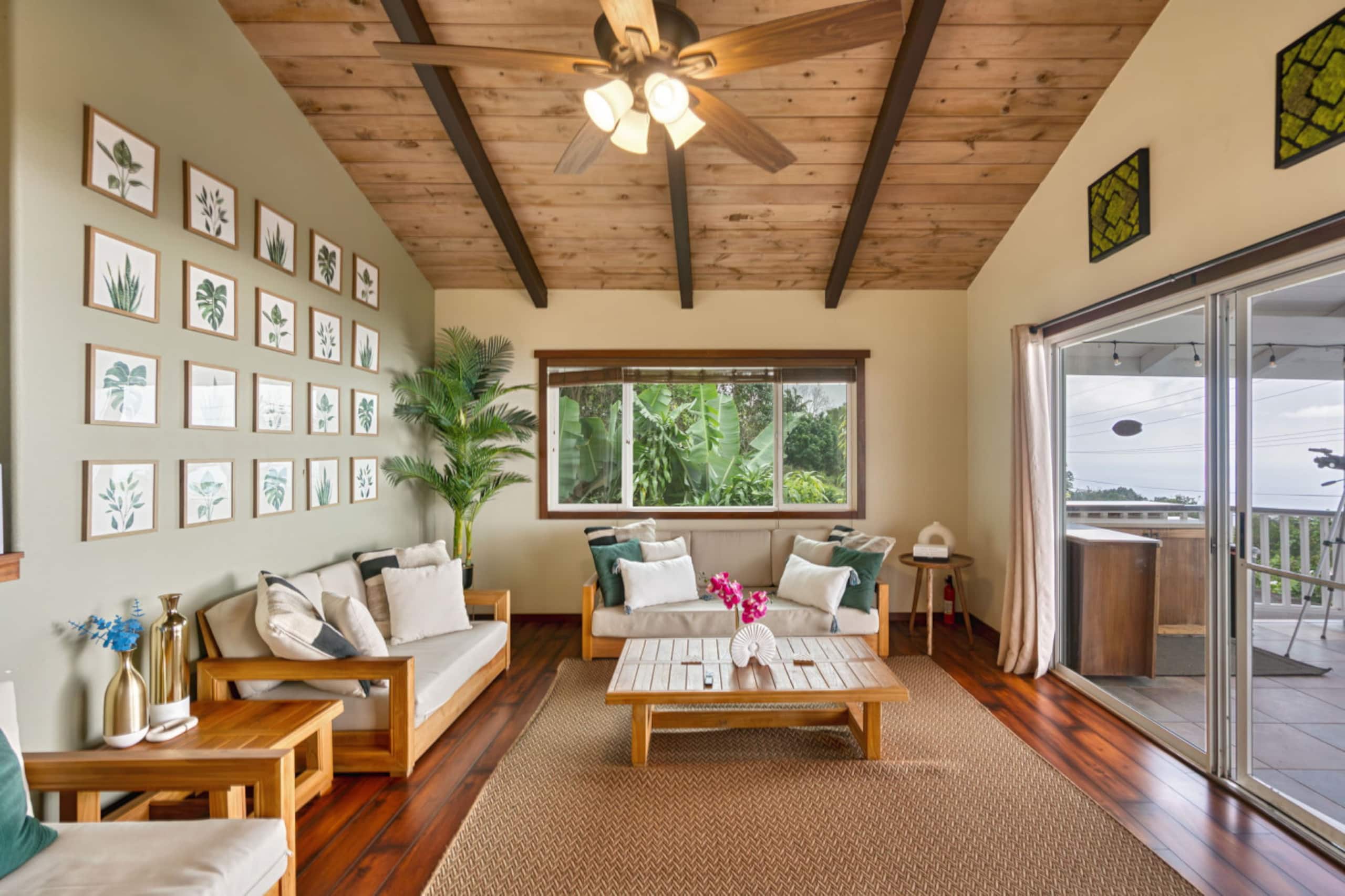 Home in Holualoa · ★4.9 · 4 bedrooms · 6 beds · 3.5 shared baths - Image 4