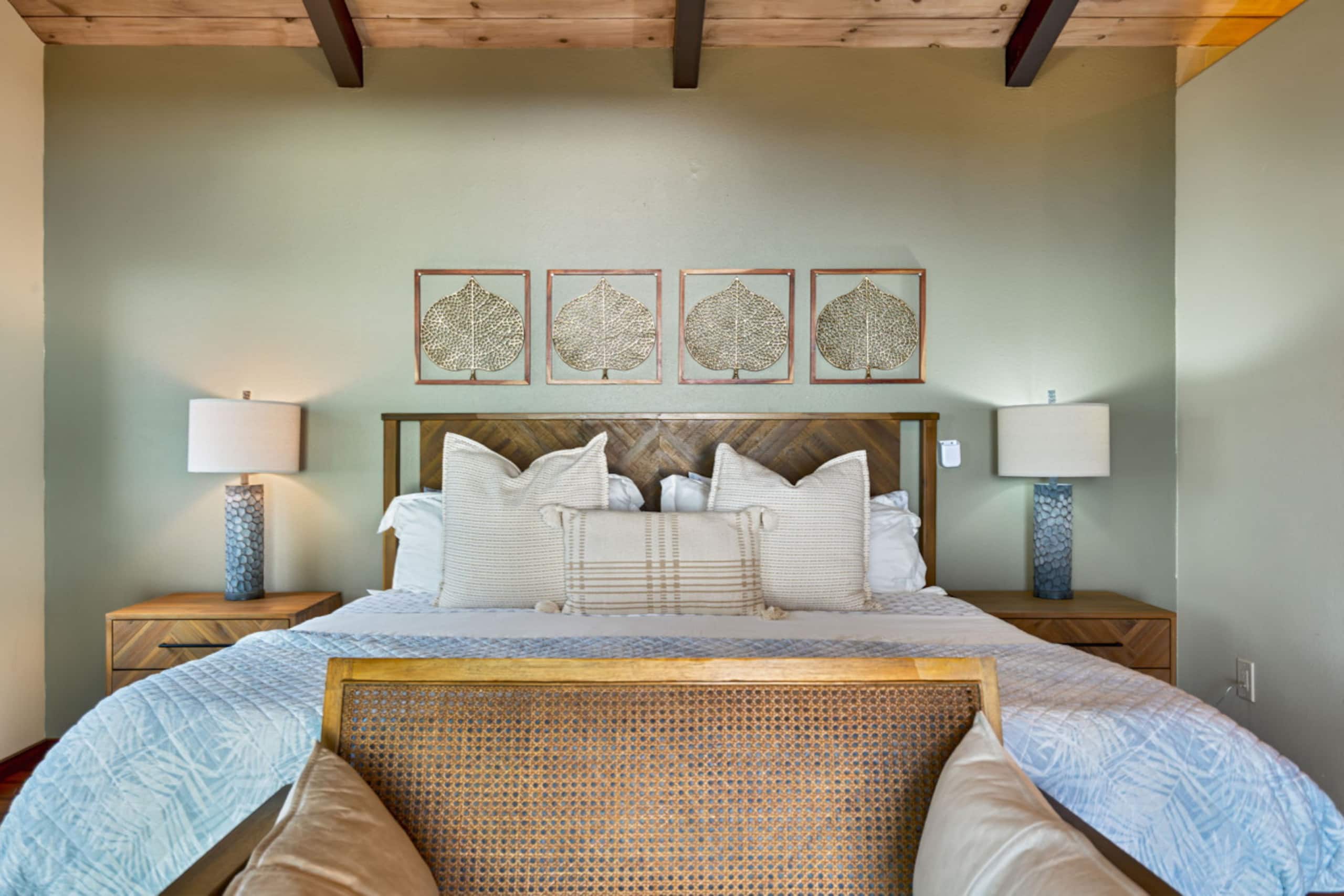 Home in Holualoa · ★4.9 · 4 bedrooms · 6 beds · 3.5 shared baths - Image 24