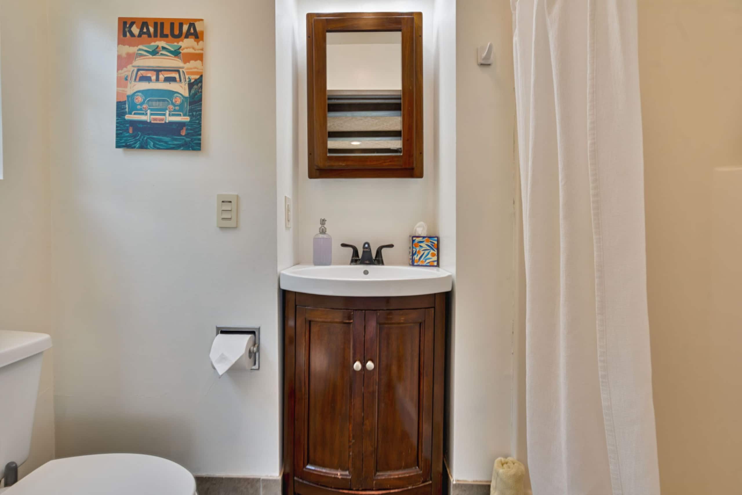 Home in Holualoa · ★4.9 · 4 bedrooms · 6 beds · 3.5 shared baths - Image 43