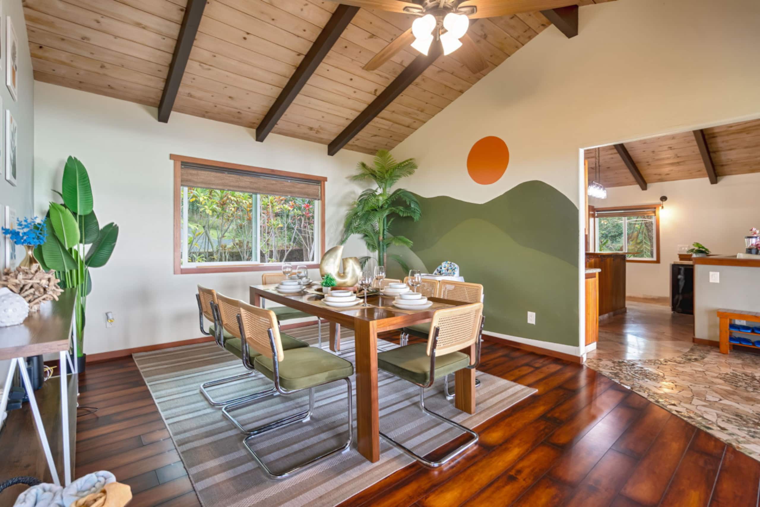 Home in Holualoa · ★4.9 · 4 bedrooms · 6 beds · 3.5 shared baths - Image 11