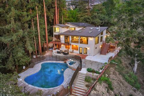 Alpine Retreat with Pool, Sauna, and Hot tub LS1