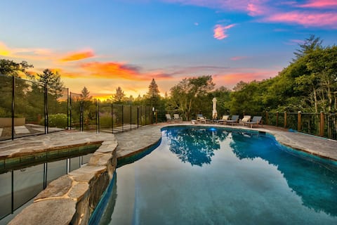 Alpine Retreat w/Pool, Sauna, and Soaking tub LS1