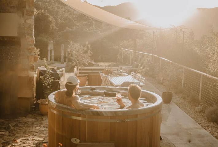 Misty Mountain Manor gallery image 3