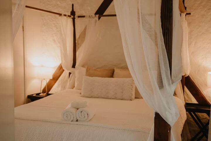 Misty Mountain Manor gallery image 4