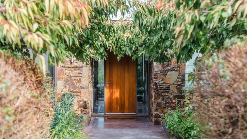 Tucks Rise gallery image 3