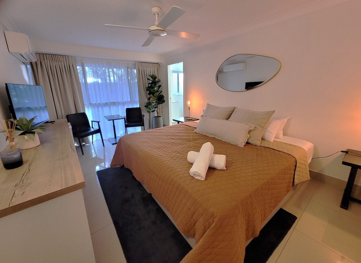 Propiedad de Airbnb exitosa: Opp Beach, Stylish Studio Unit, Wi-Fi, Ensuite, en Surfers Paradise