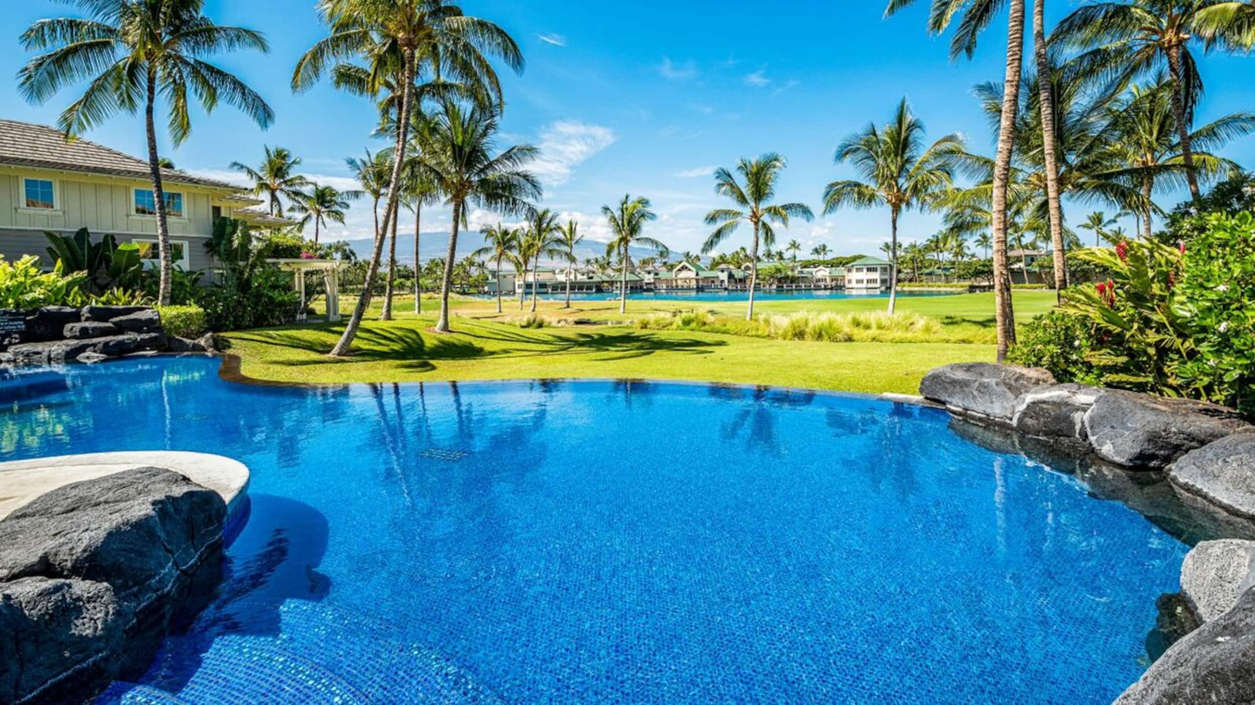 Top-Floor Waikoloa Condo w/ Loft + Golf Views - Photo 40
