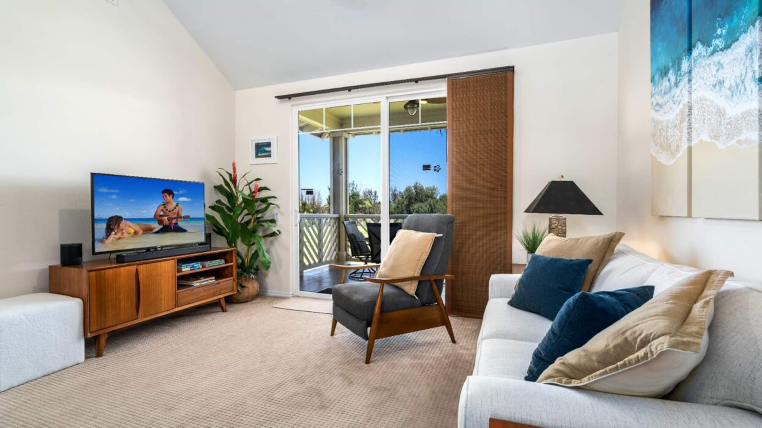 Top-Floor Waikoloa Condo w/ Loft + Golf Views - Photo 2