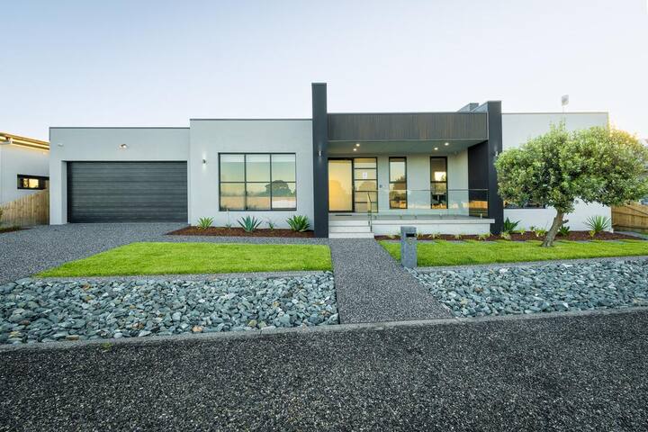 6 Summerland @ Glorious Diamond Beach with Outdoor