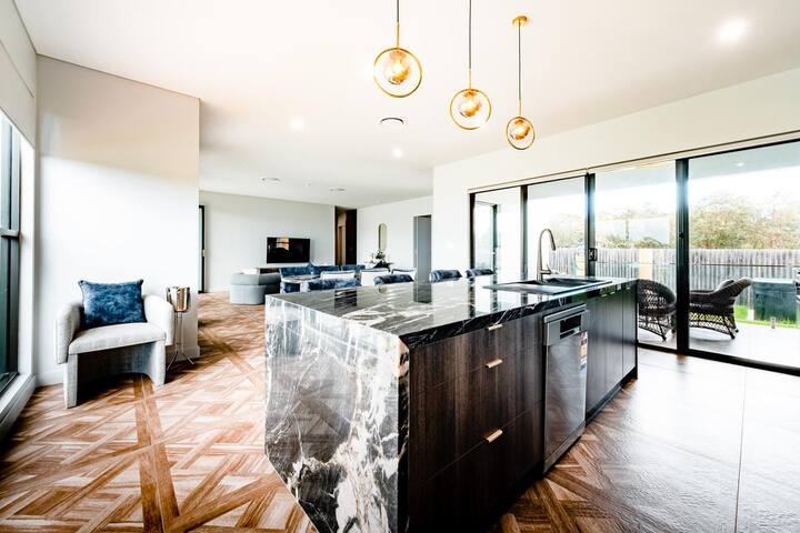 Summerland 8 @ Glorious Diamond Beach with Outdoor gallery image 5