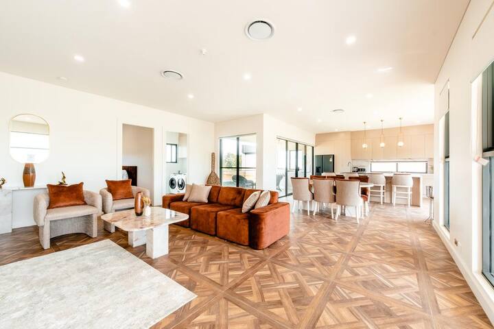 Summerland 10 @ Glorious Diamond Beach with outdoo gallery image 4