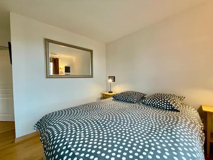 卧室1张双人床（一楼）