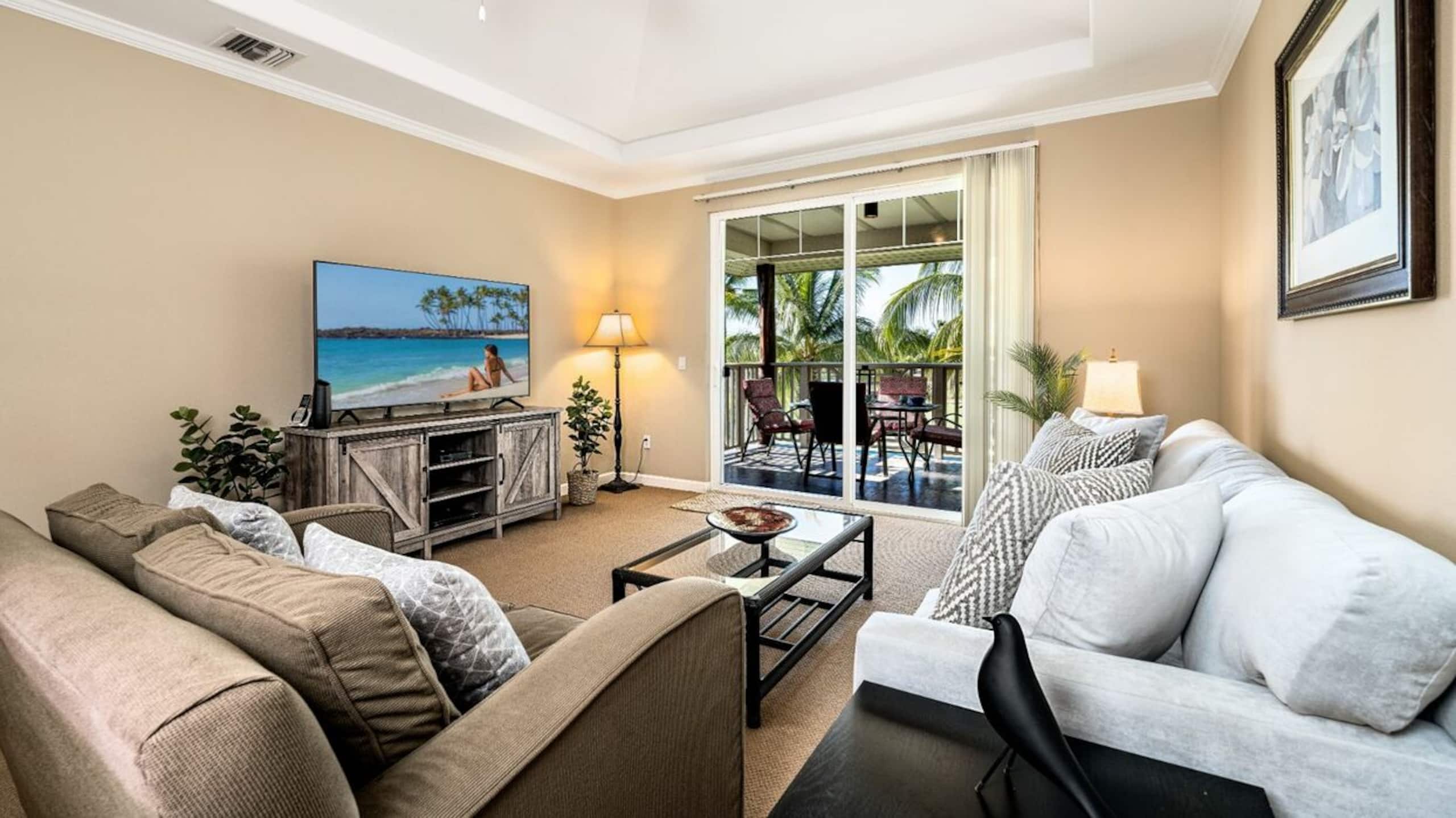 Top-Floor Waikoloa Condo with Golf Views - Photo 2