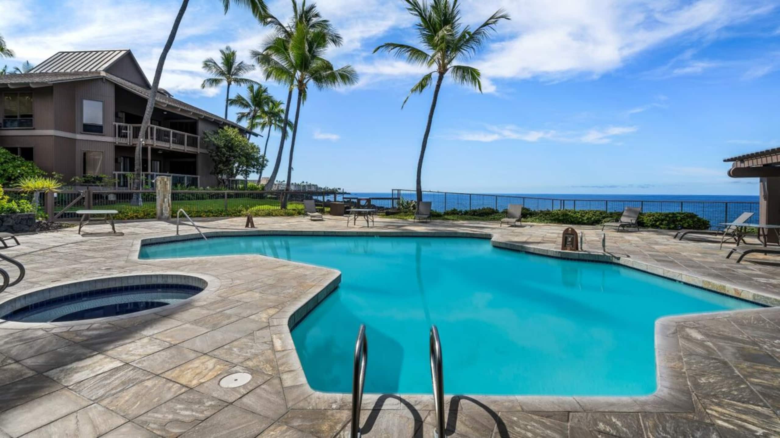 Condo in Kailua-Kona · ★5.0 · 2 bedrooms · 3 beds · 2 baths - Image 30