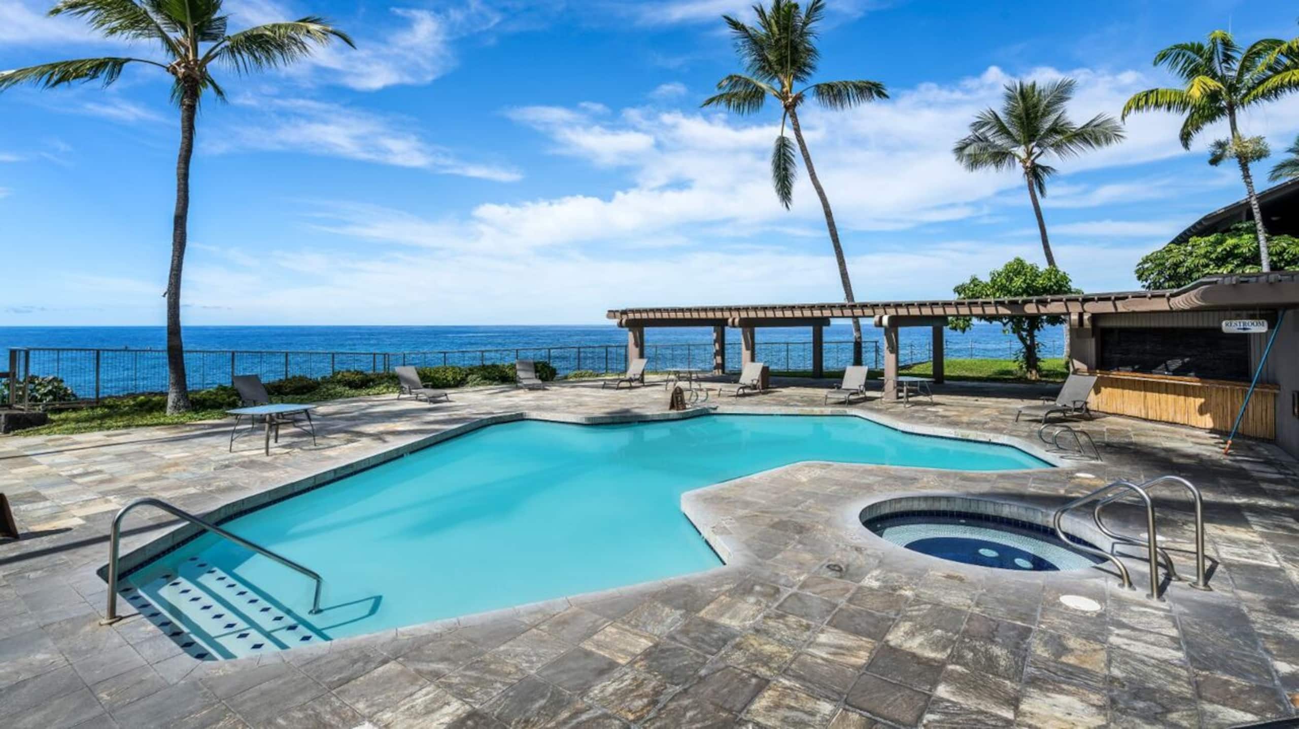 Condo in Kailua-Kona · ★5.0 · 2 bedrooms · 3 beds · 2 baths - Image 27