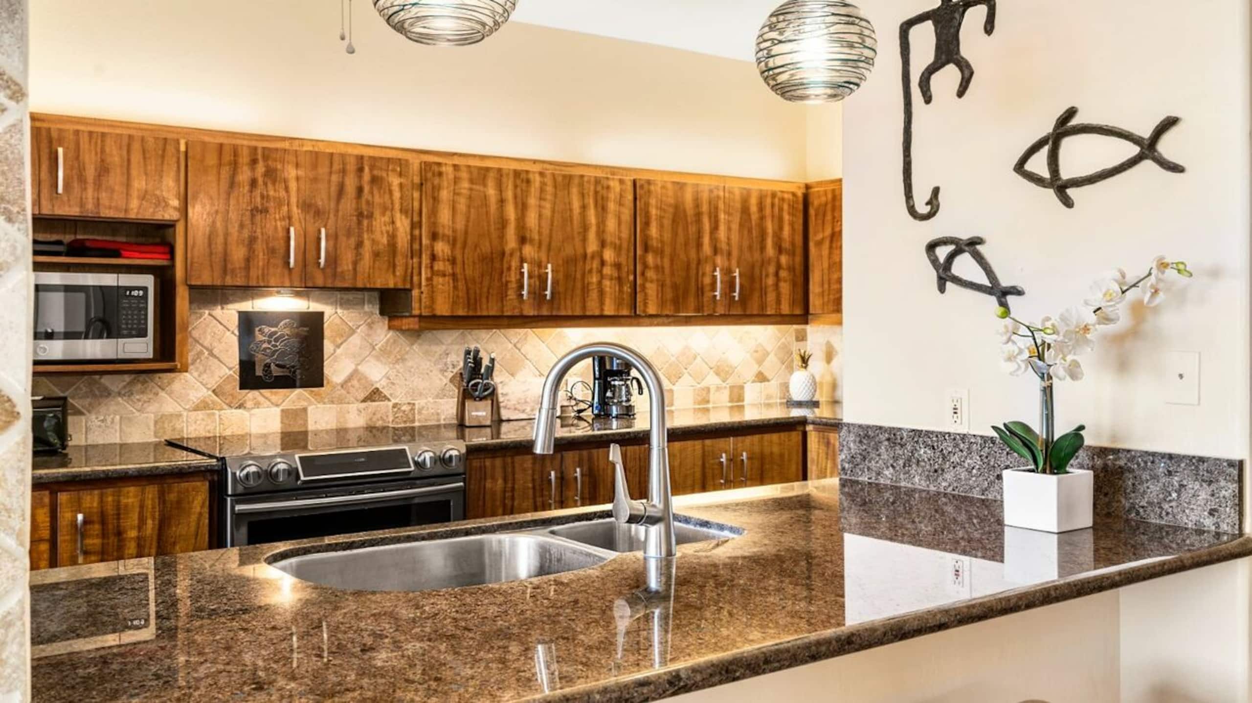 Condo in Kailua-Kona · ★5.0 · 2 bedrooms · 3 beds · 2 baths - Image 8