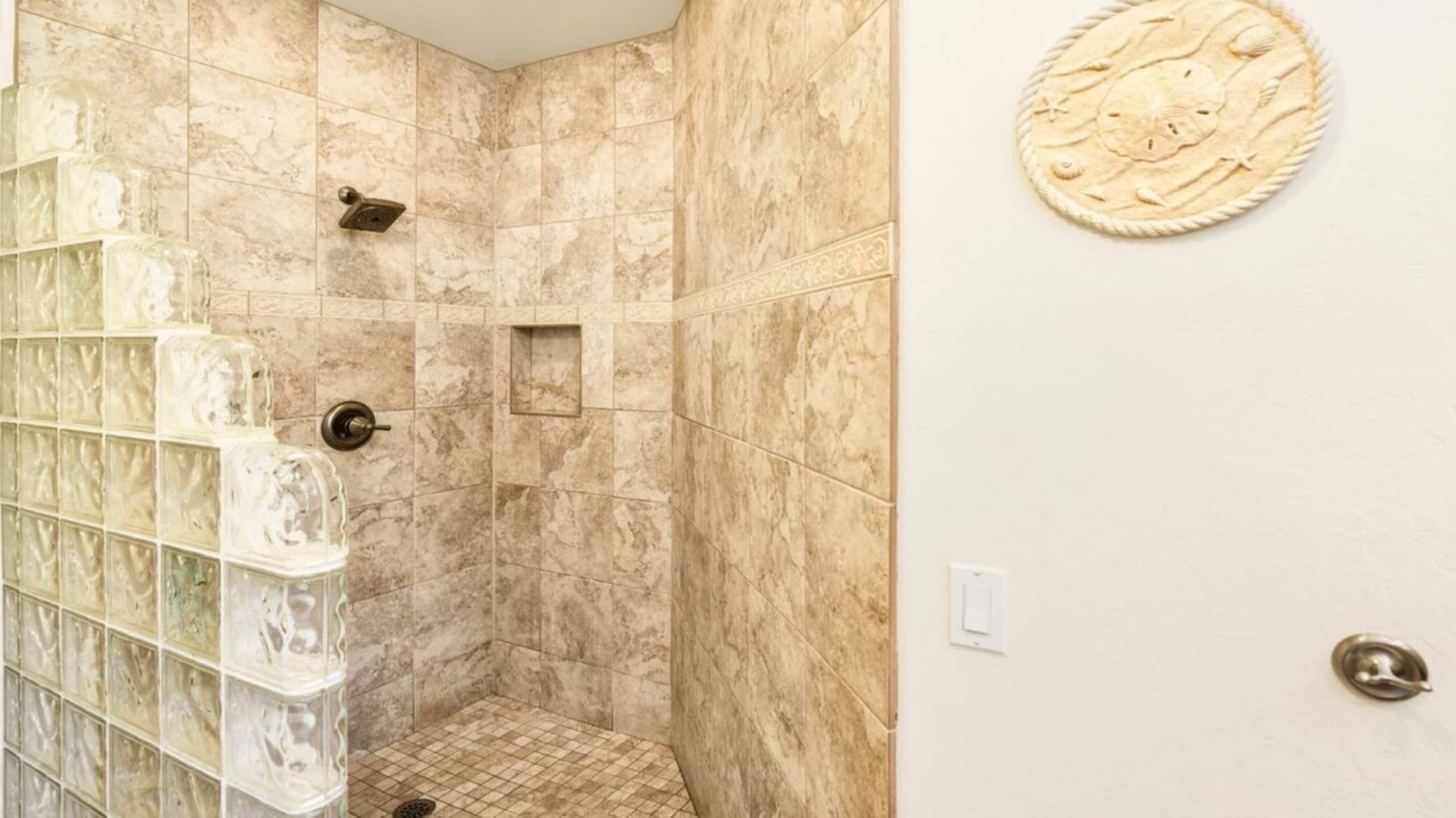 Condo in Kailua-Kona · ★5.0 · 2 bedrooms · 3 beds · 2 baths - Image 17