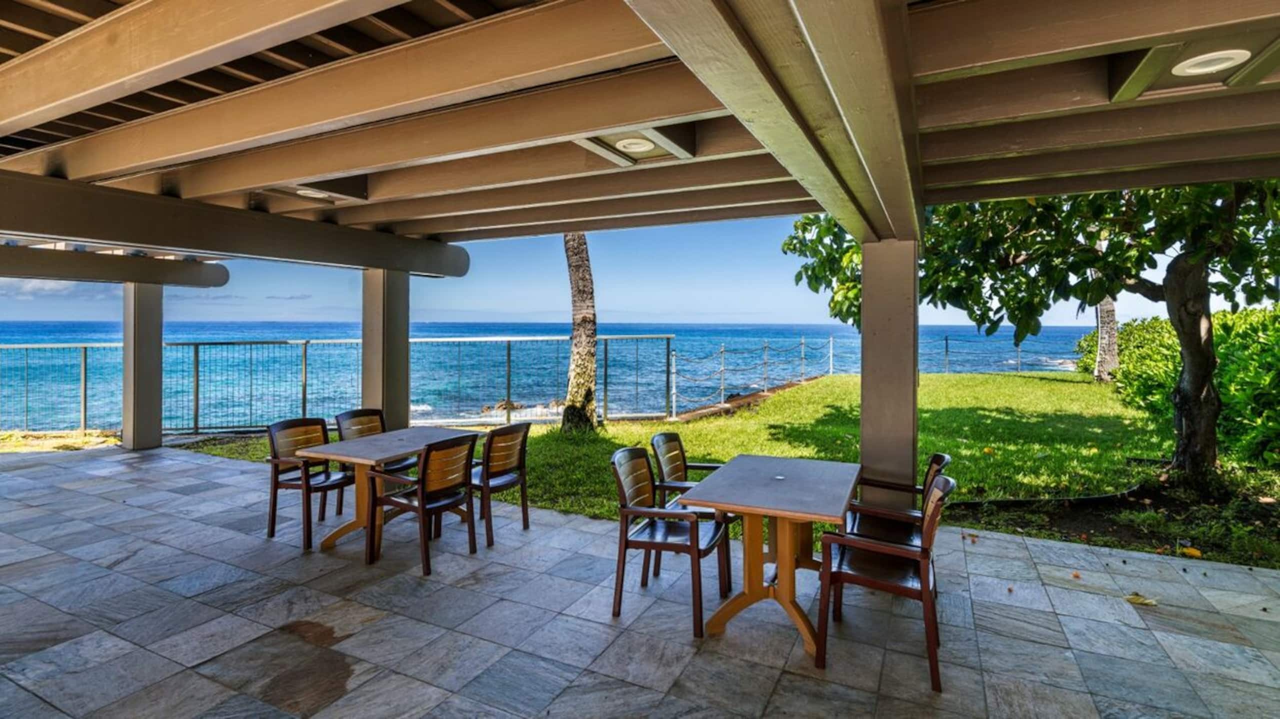 Condo in Kailua-Kona · ★5.0 · 2 bedrooms · 3 beds · 2 baths - Image 38
