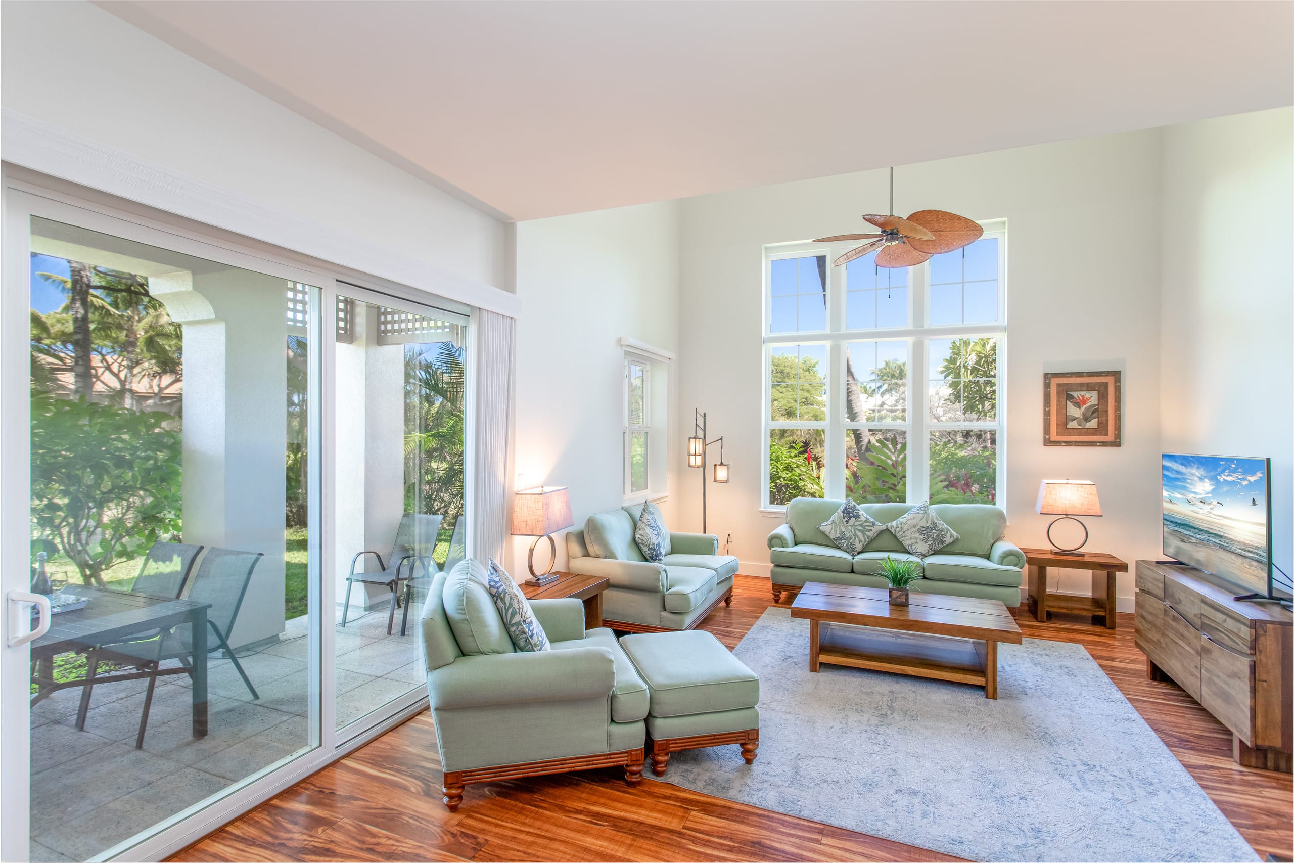 Private townhome close to gorgeous beaches - Main photo