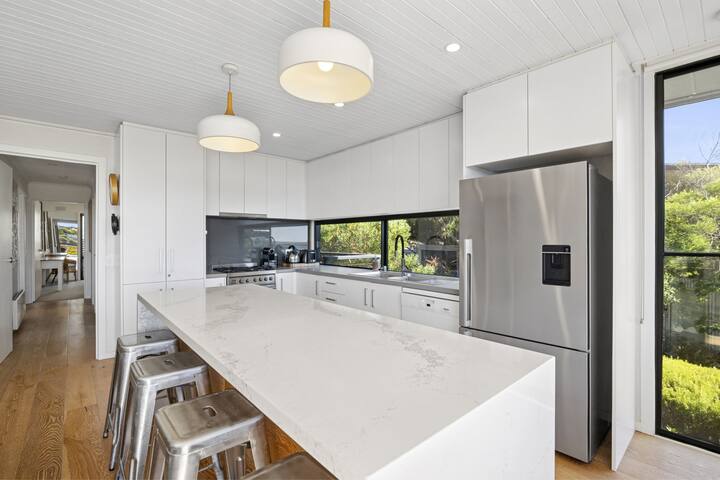 Short Walk to Beach and Fairhaven SLC gallery image 4