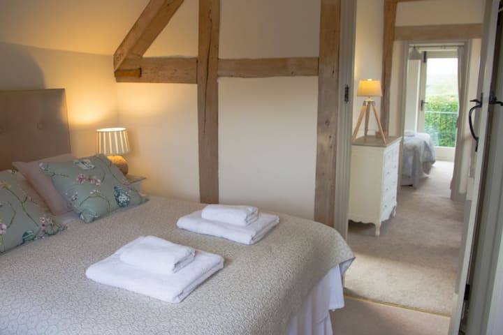 Granary Double & Landing
