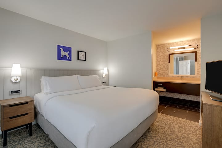 Pleasant Stay! 2 Relaxing Units With Full Kitchens - Santa Clara, CA