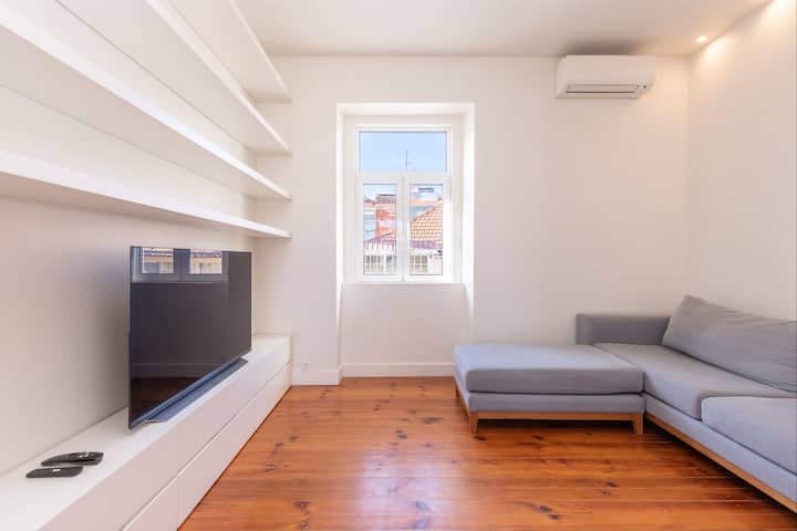 Amazing 4bdr Flat In Areeiro By Lovelystay - Lisbonne