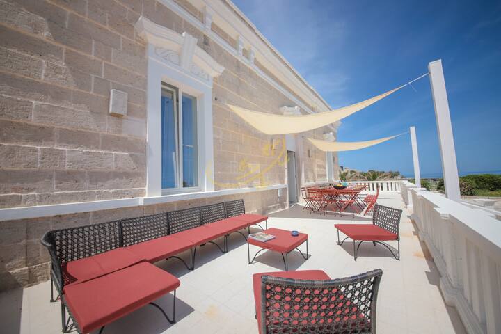 TD Villa De Bellis Historic Villa with Sea View gallery image 3