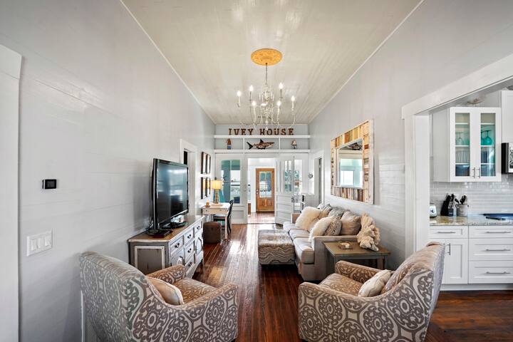 Coastline Vacation Rentals managed Airbnb listing 1
