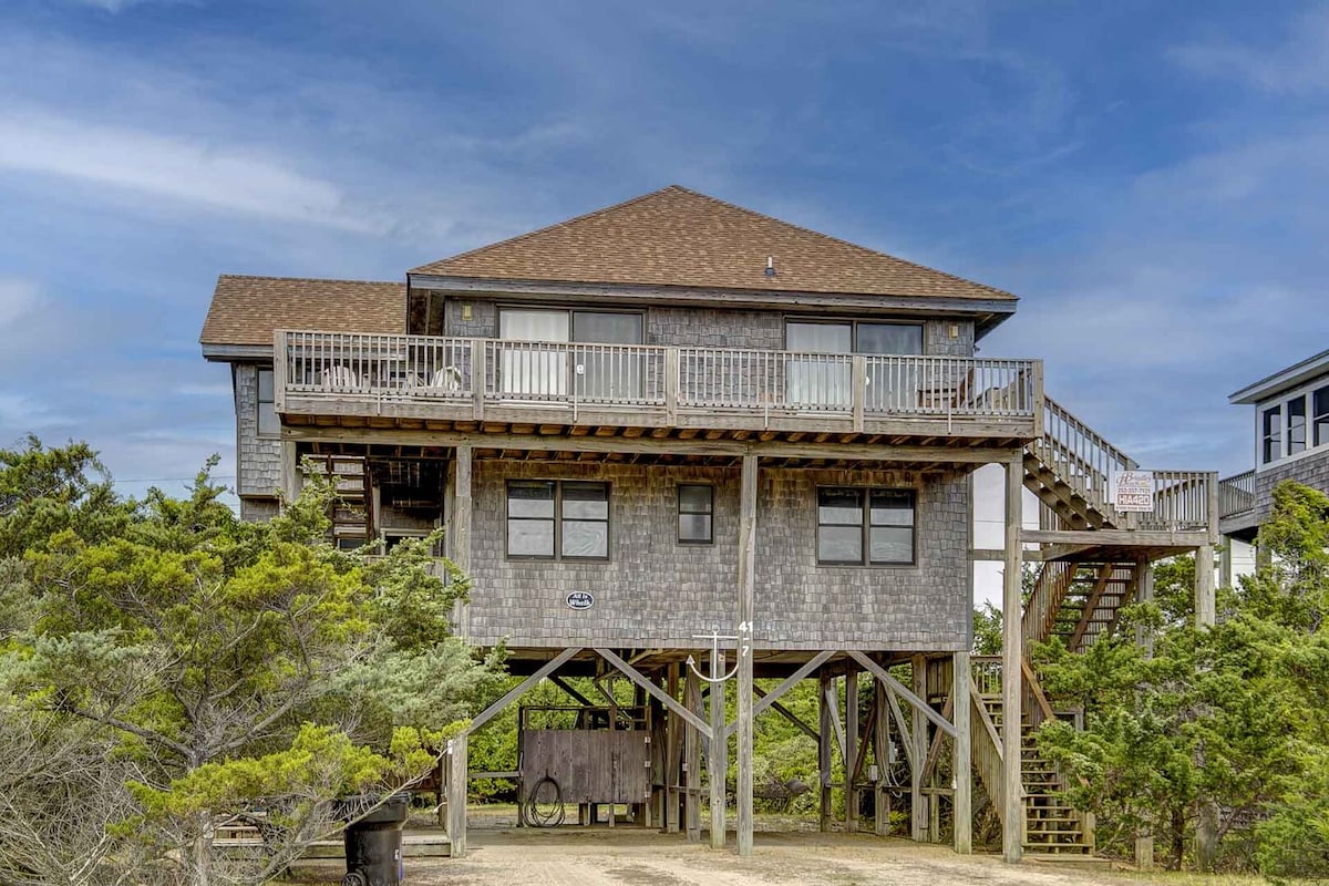 Semi Oceanfront | Hot Tub | Beach Access