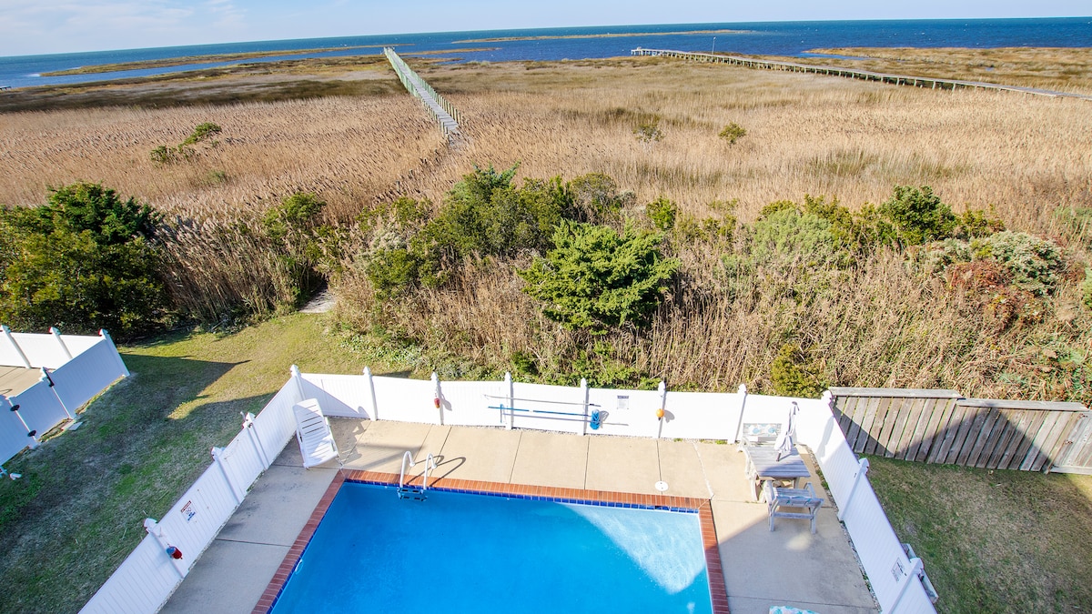 Soundfront | Elevator | Private Pool | Hot Tub