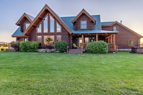 Teton Dreams Log Cabin with Teton Views & Hot Tub