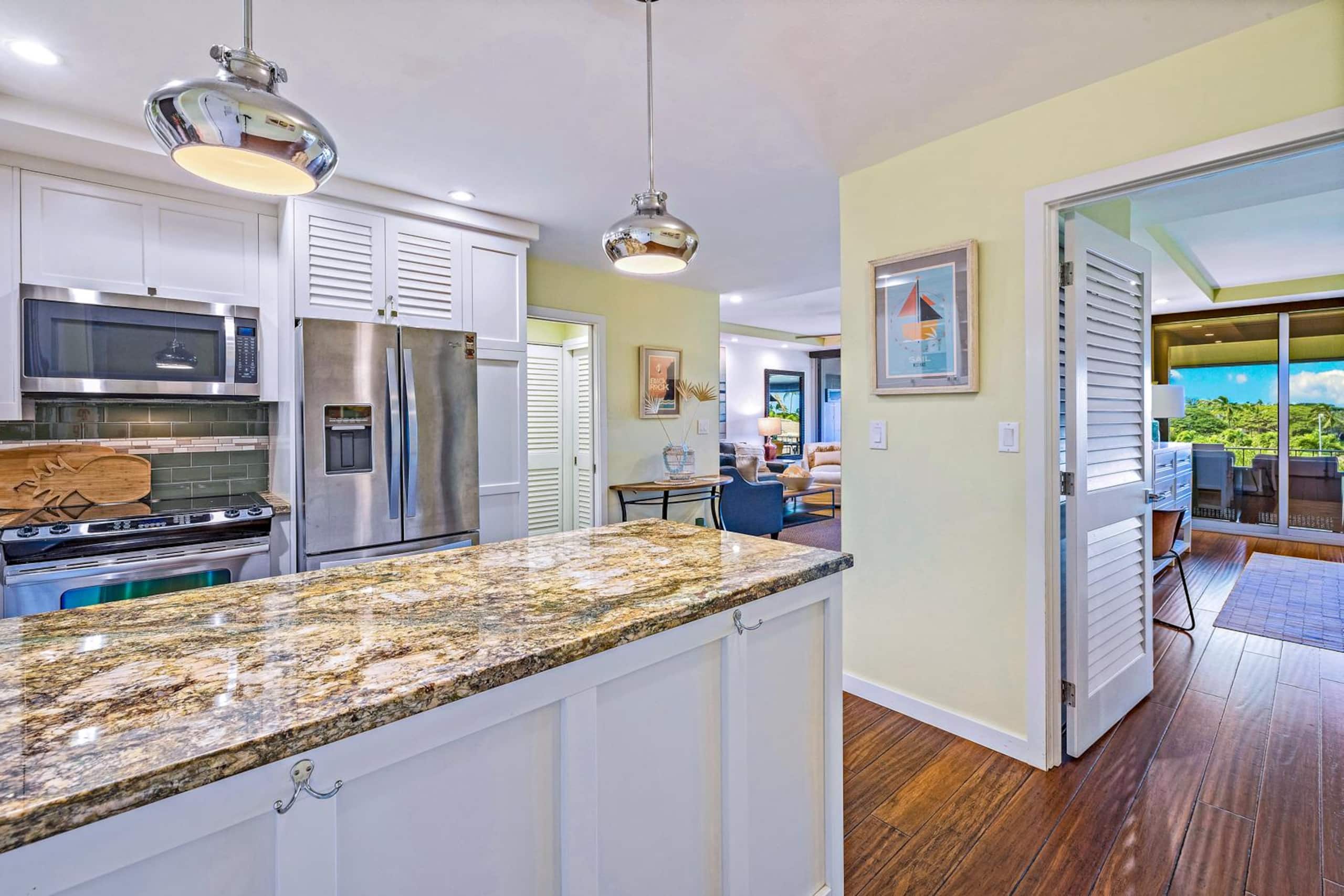 Condo in Lahaina · ★5.0 · 1 bedroom · 2 beds · 2 baths - Image 9