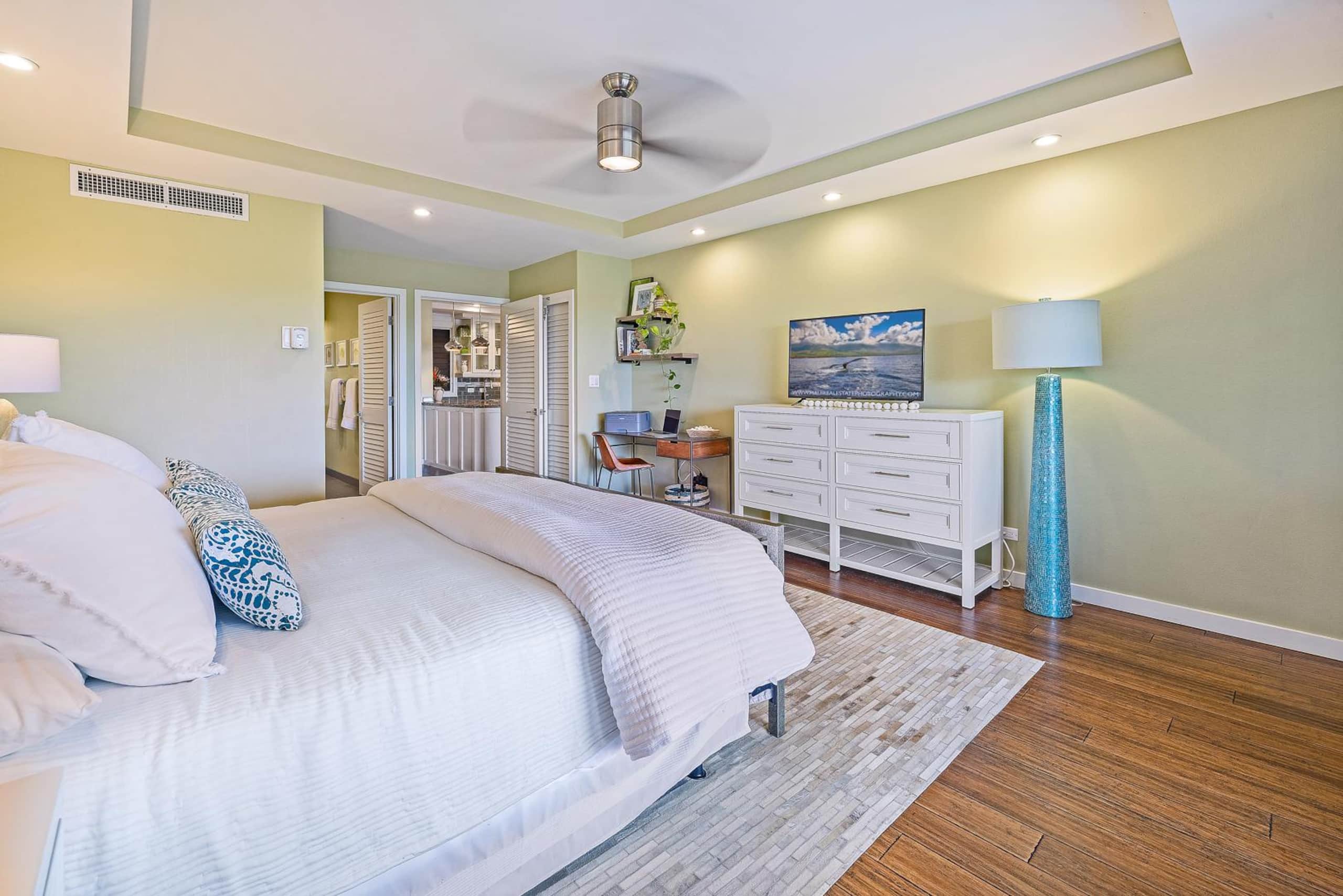 Condo in Lahaina · ★5.0 · 1 bedroom · 2 beds · 2 baths - Image 25