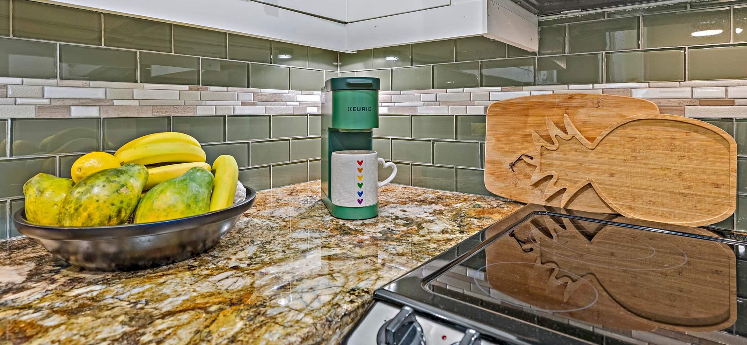 Condo in Lahaina · ★5.0 · 1 bedroom · 2 beds · 2 baths - Image 34