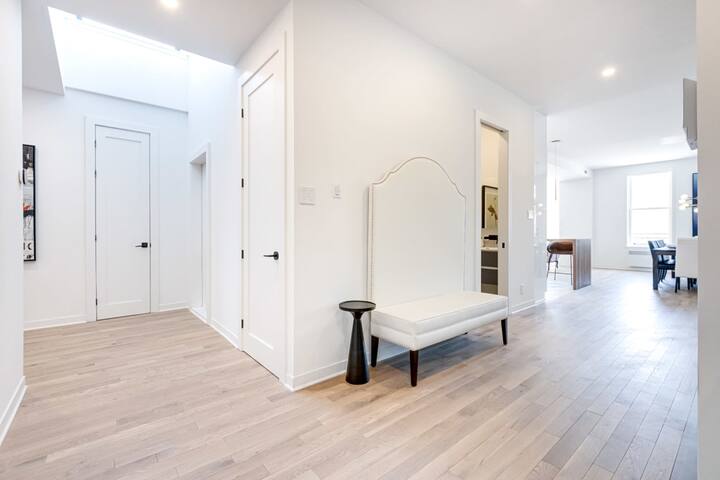 Luxury Two Floor Penthouse, 4 BDR + Rooftop – C gallery image 5