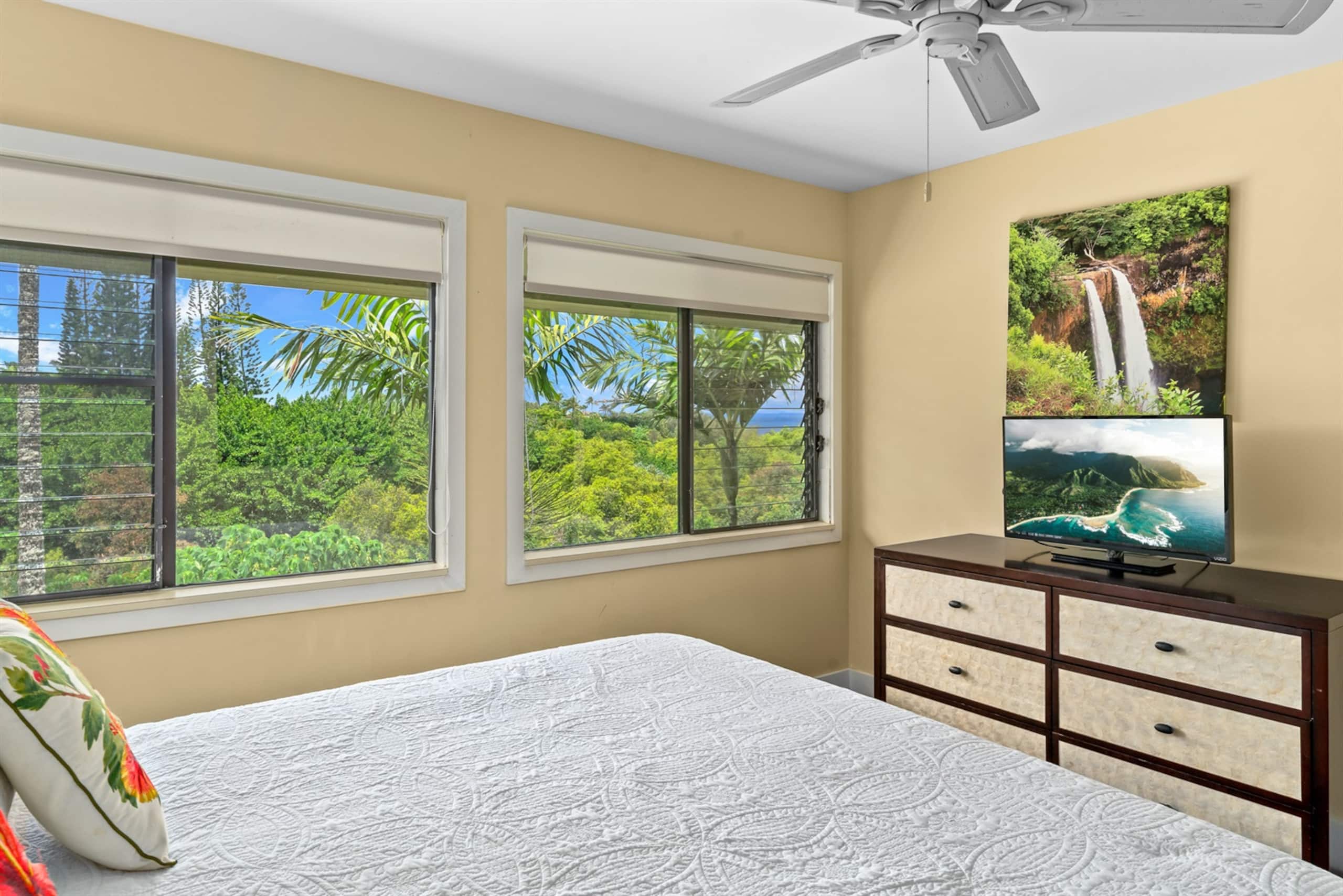 Condo in Princeville · ★4.83 · 2 bedrooms · 2 beds · 2 private baths - Image 18