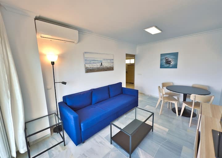 Diana 206. Renovated Beachfront Apartment - Marbella