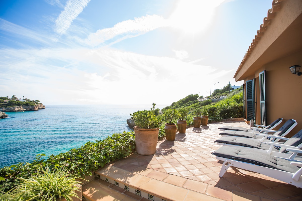 c-est-un-belv-d-re-maisons-louer-cala-anguila-cala-mendia-illes