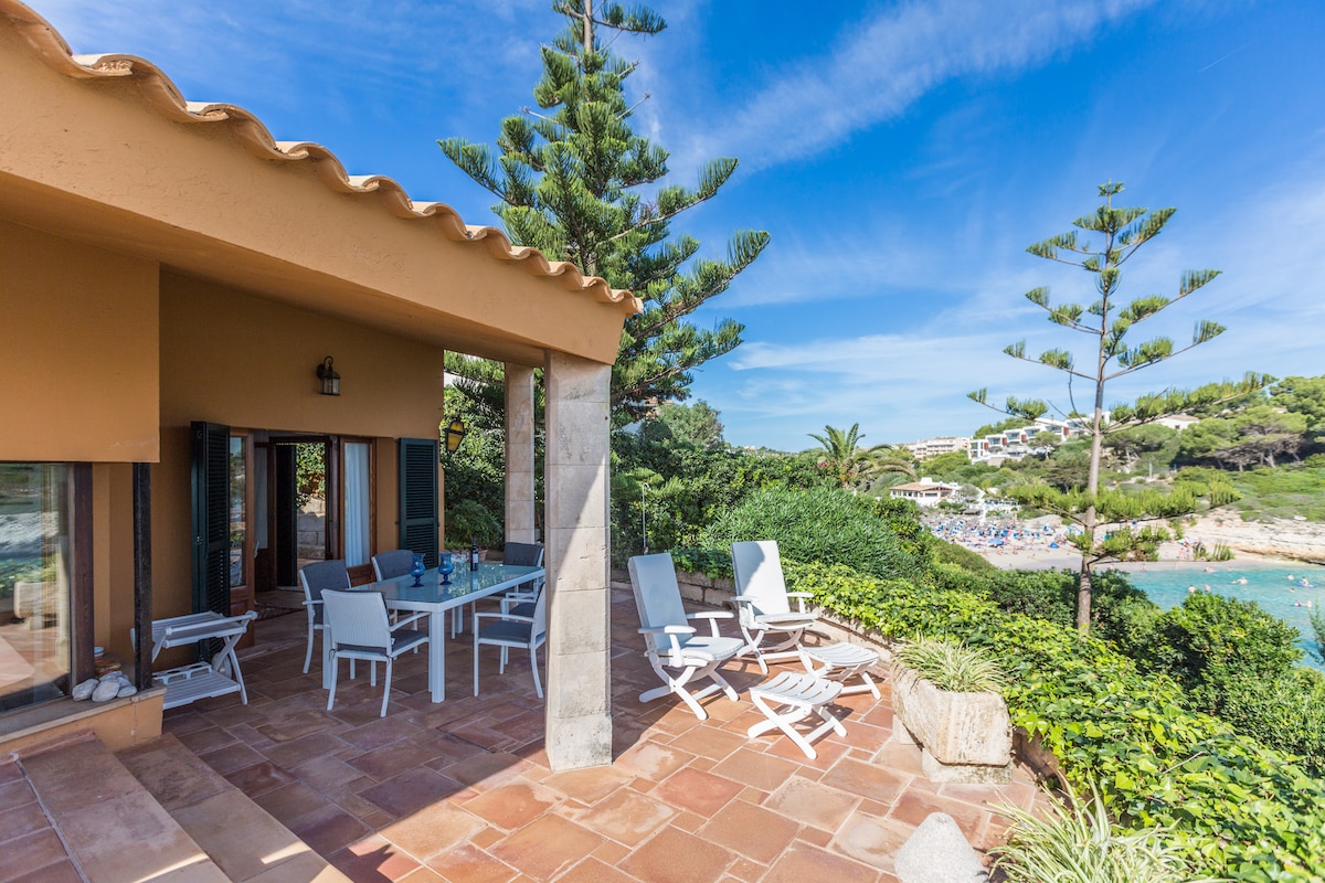 c-est-un-belv-d-re-maisons-louer-cala-anguila-cala-mendia-illes
