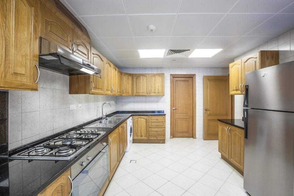 3-Bedroom Apartment · Downtown Dubai · II — photo 6