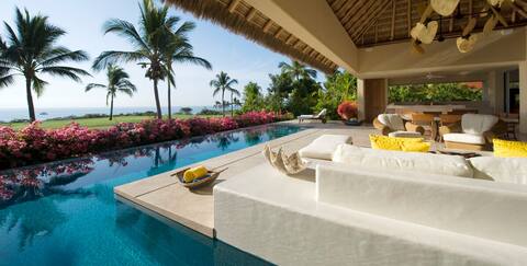 Casa Mandarina - Panoramic Ocean Views + Staff.