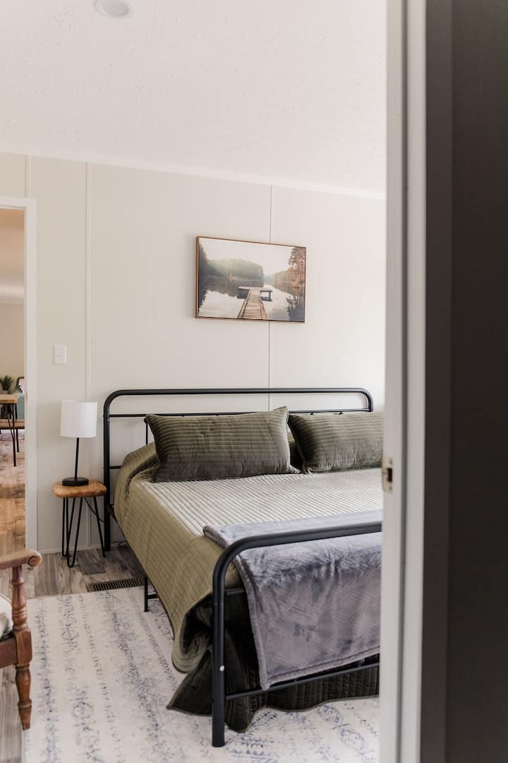 غرفة النوم الرئيسية