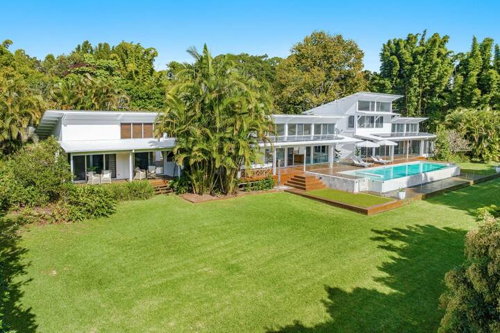 Magnolia: A Luxury Ewingsdale Home gallery image 2