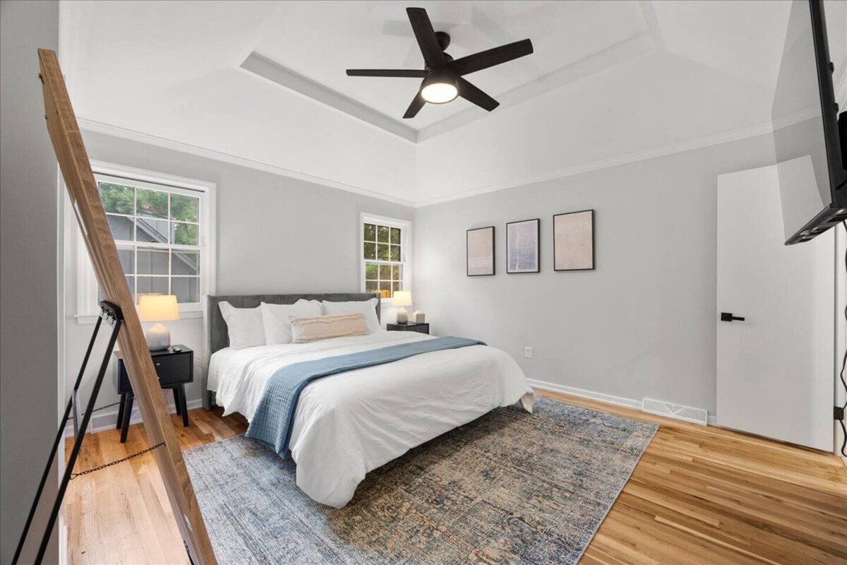 Primary Bedroom w/ King Bed & 55" Smart TV