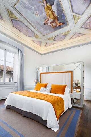 Duchessa Sofia -La Dimora degli Affreschi Florence gallery image 5